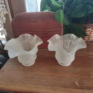 VINTAGE FENTON PAIR OF FROSTY TULIP DESIGNS WHITE GLASS LAMP SHADES.